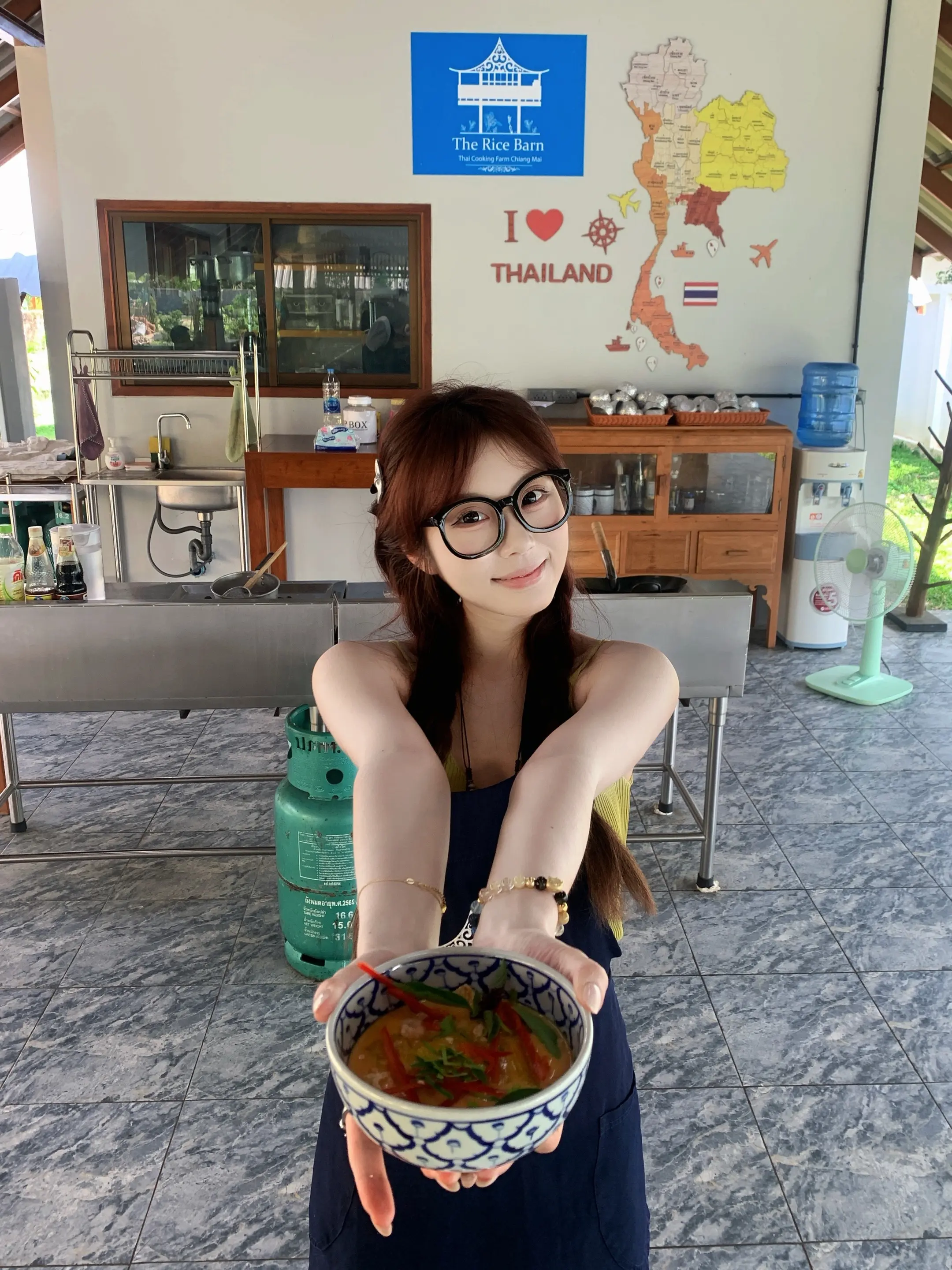 来清迈玩真人版4399烹饪小游戏
