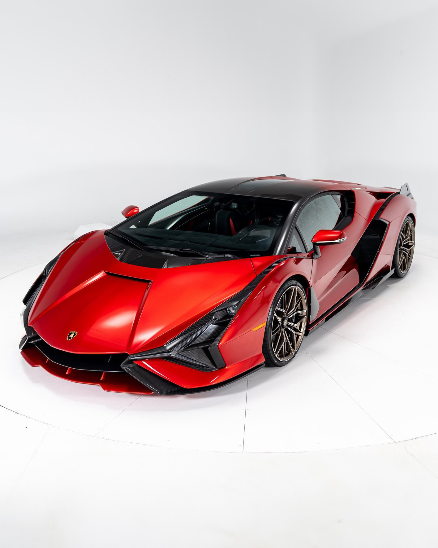 2020 Lamborghini Sian FKP 37 采用漂亮的 Rosso