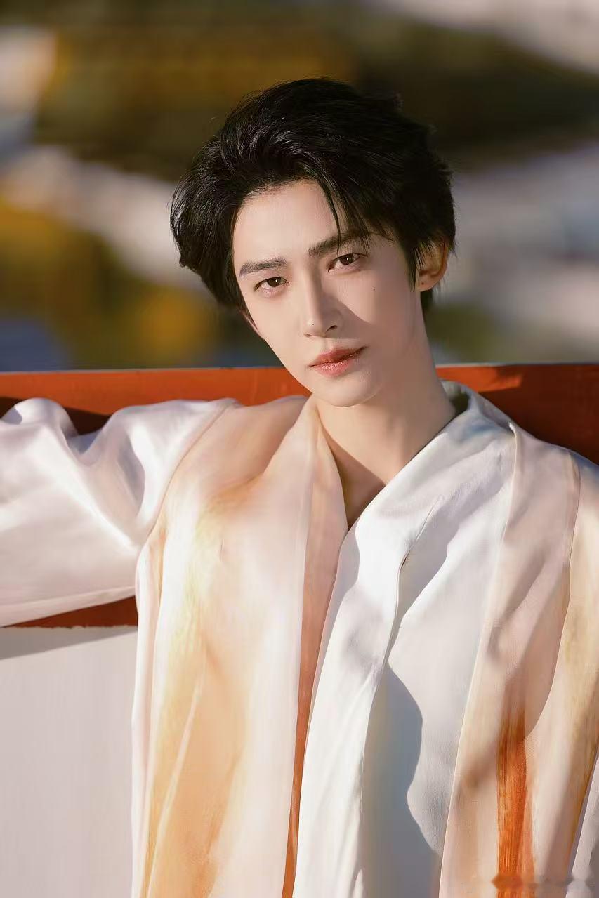 刘宇首登春晚   刘宇藏族少年  帅气的藏族少年刘宇来袭！首登春晚，他在《格桑花
