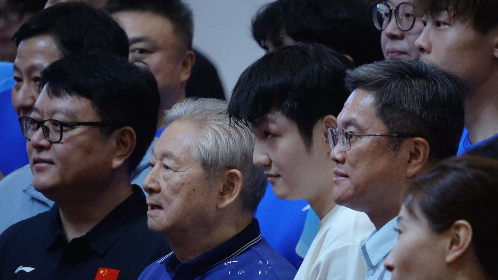 儿儿这素在樊振东樊振东上海活动