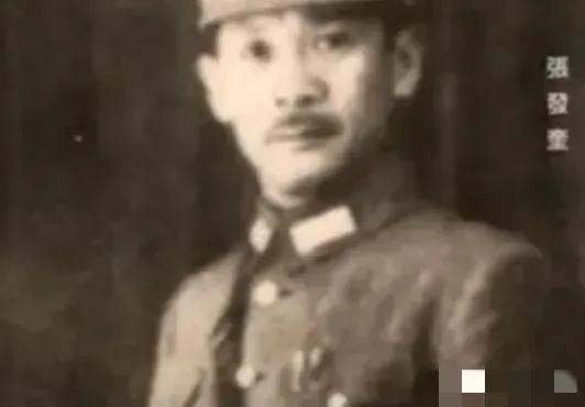 张发奎曾经发牢骚，说自己当年如果追随了教员，朱德的位子就是他的；如果追随了老蒋，