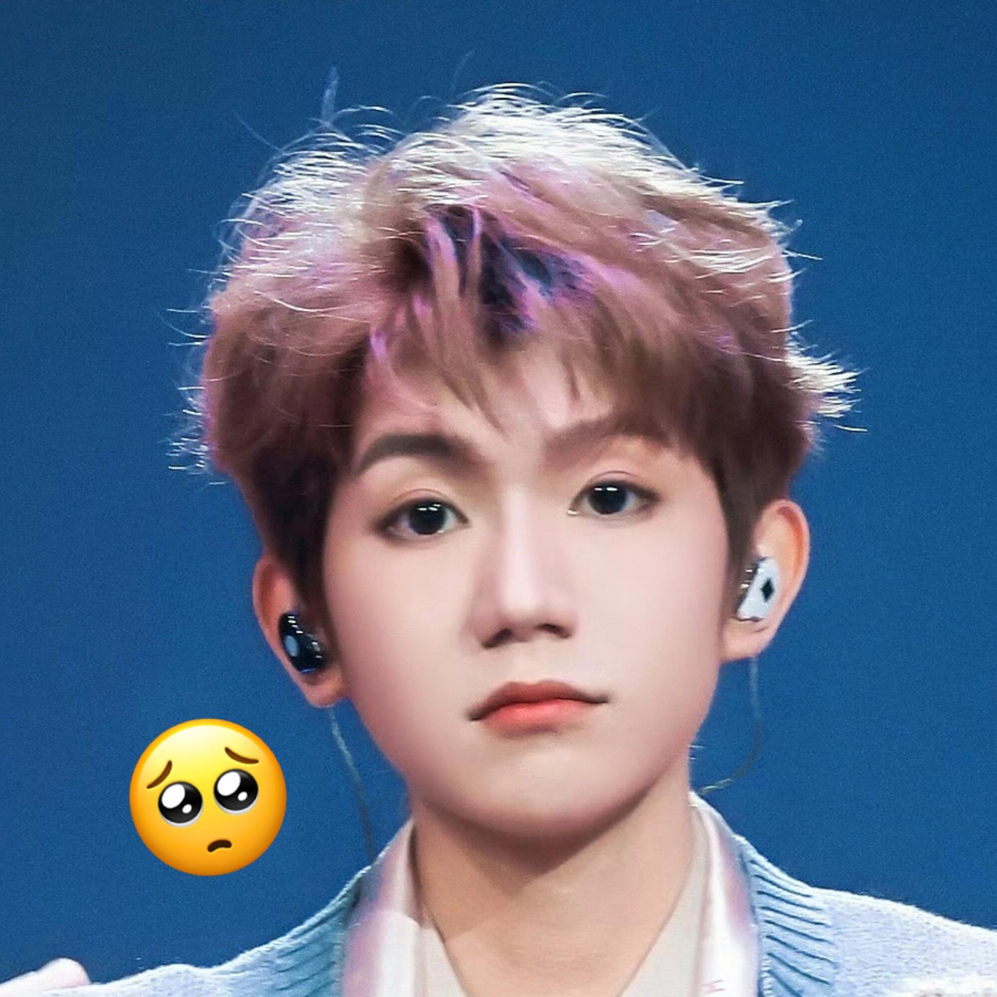 王源宇宙超级无敌大大狂欢巡演 百变小圆太可爱啦😍