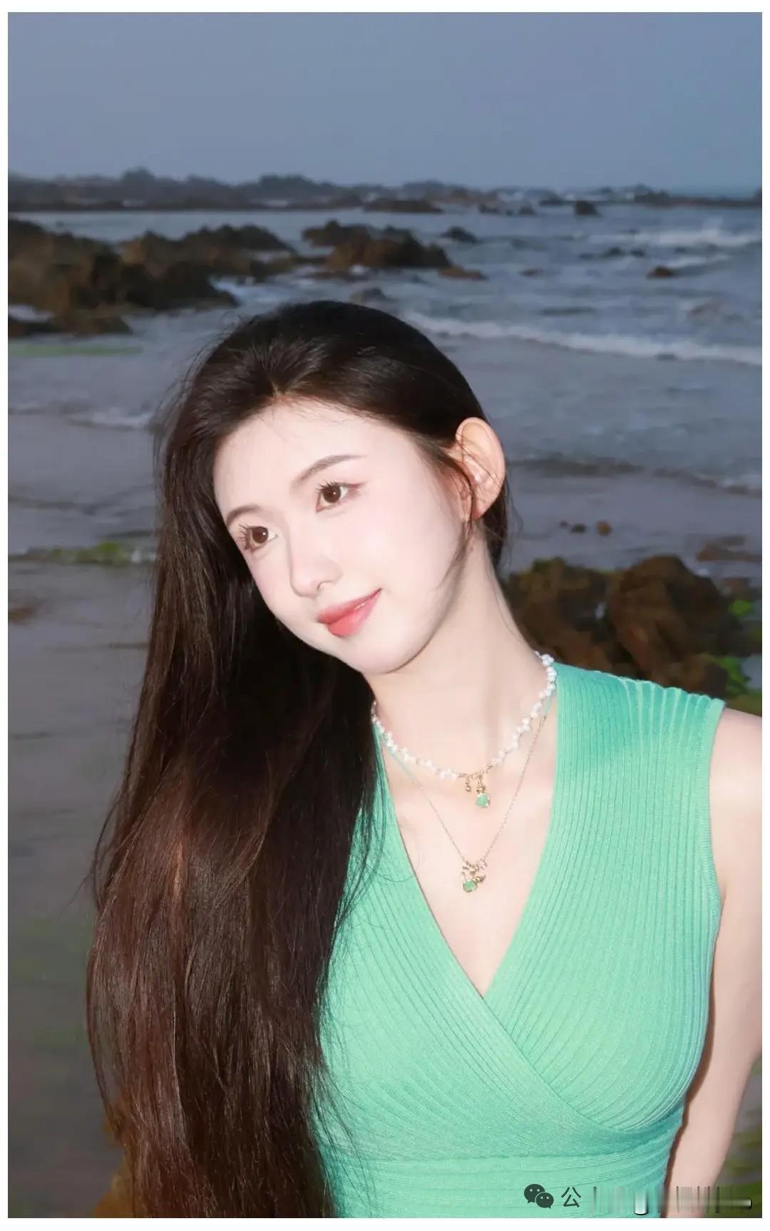 为什么比熊如此受欢迎? 那些被猫咪萌翻的瞬间 氛围感出片穿搭 陕西旅游的未来发展