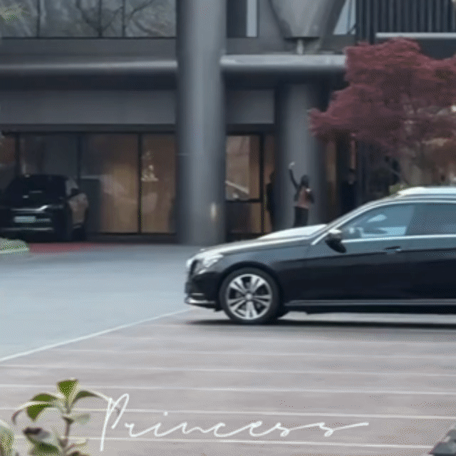 ：妈咪们我在这 我放学啦～ 