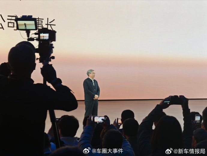 尹同跃说现在的车有特色的太少了iCARV27发布会上，奇瑞汽车董事长尹同跃直言当