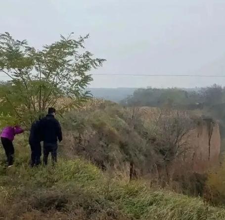 丧心病狂！陕西 9 年家暴女子被丈夫殴打重伤，舍不得花钱就医，活生生将尚有气息的