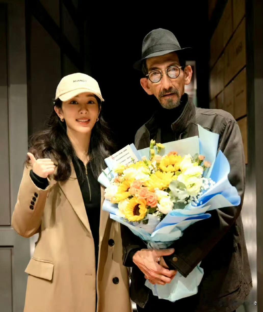 1月5日，杨紫和车保罗二次合作！
杨紫对车保罗老师的欣赏从不是空话！
继《要久久