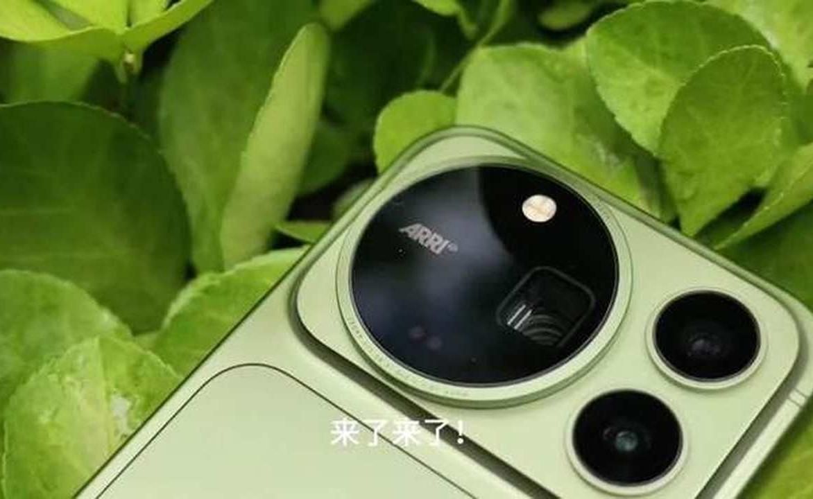 荣耀MAGIC9价格掀桌子，盲测视频比苹果还强