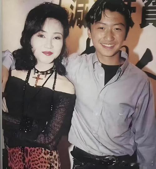 Coco：“谢霆锋的妈妈一直是我很佩服的偶像，她再婚以后，照样把谢家的事情处理得