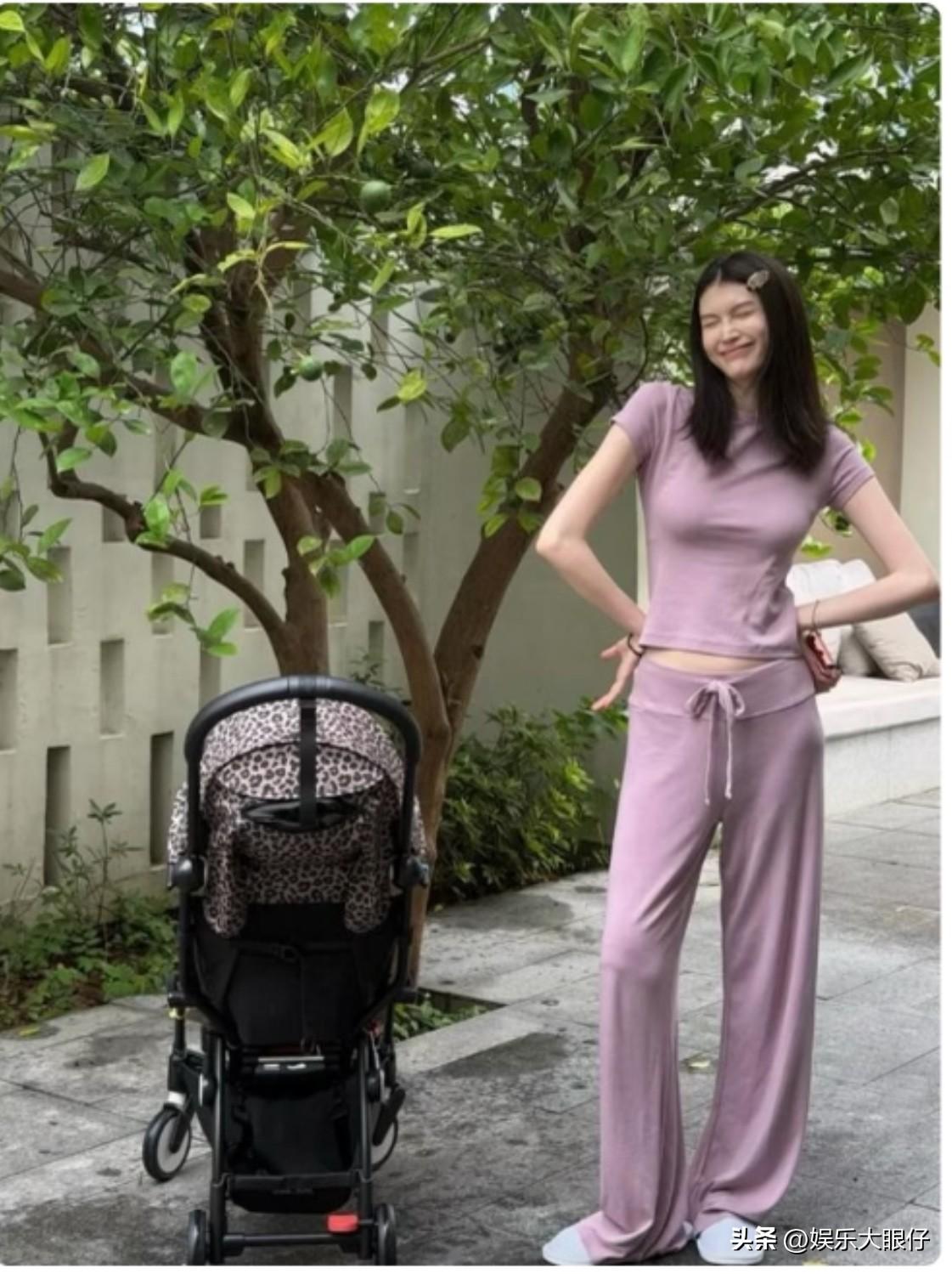 年近40的超模何穗产后带娃被路人偶遇，又白又瘦小腹平坦，毫无妈妈味。这都是金钱的