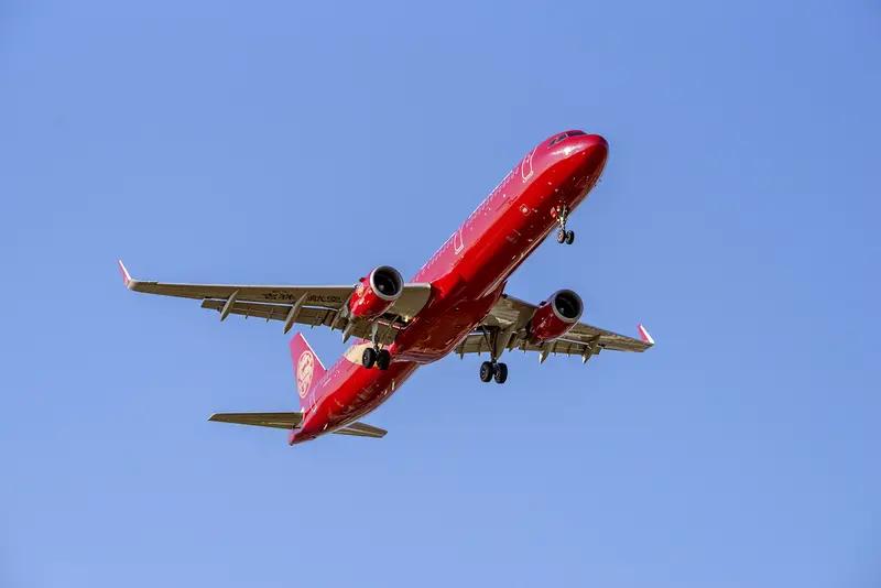 2026年1月1日，西部航空PN6213航班从重庆飞三亚，在爬升阶段出状况紧急返