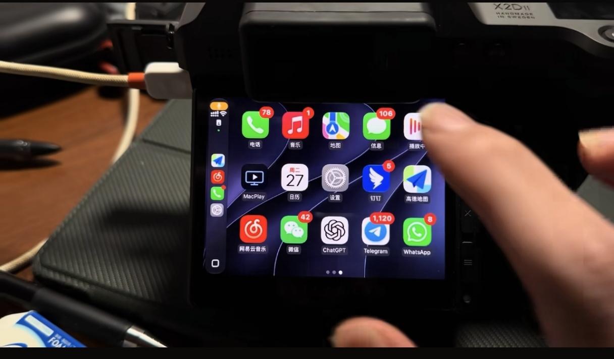 哈苏都吃上CarPlay了
今年上半年大家用Ai
生产一堆没营养的视频和漫剧
今