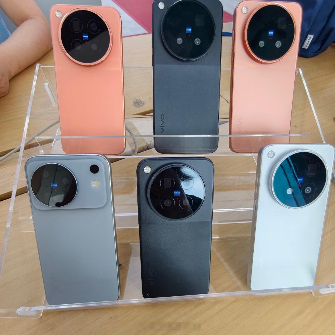 vivo X500系列大家猜猜今晚发布会什么价格？vivo X30012+256