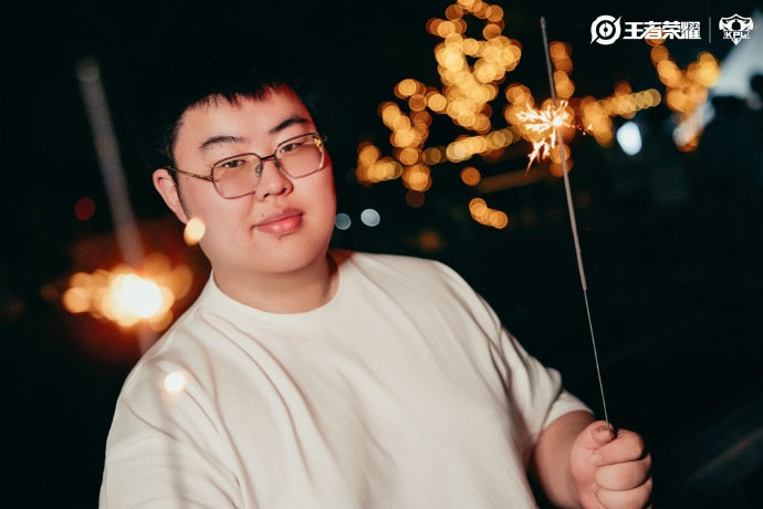 KPL王者梦之队巴黎KPL王者梦之队巴黎呀！要加油呀！ 
