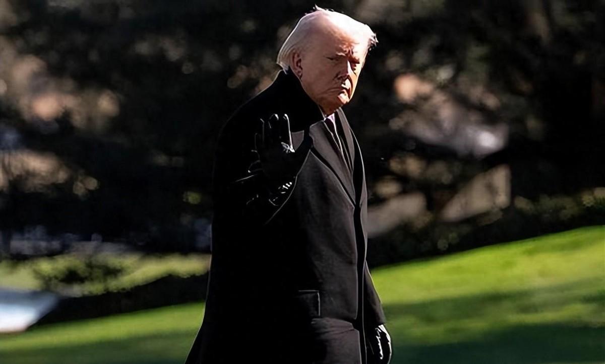 谁能想到，乌克兰哪怕把家底掏空都想挤进去的“群”，美国现在居然拍着桌子喊着要退！