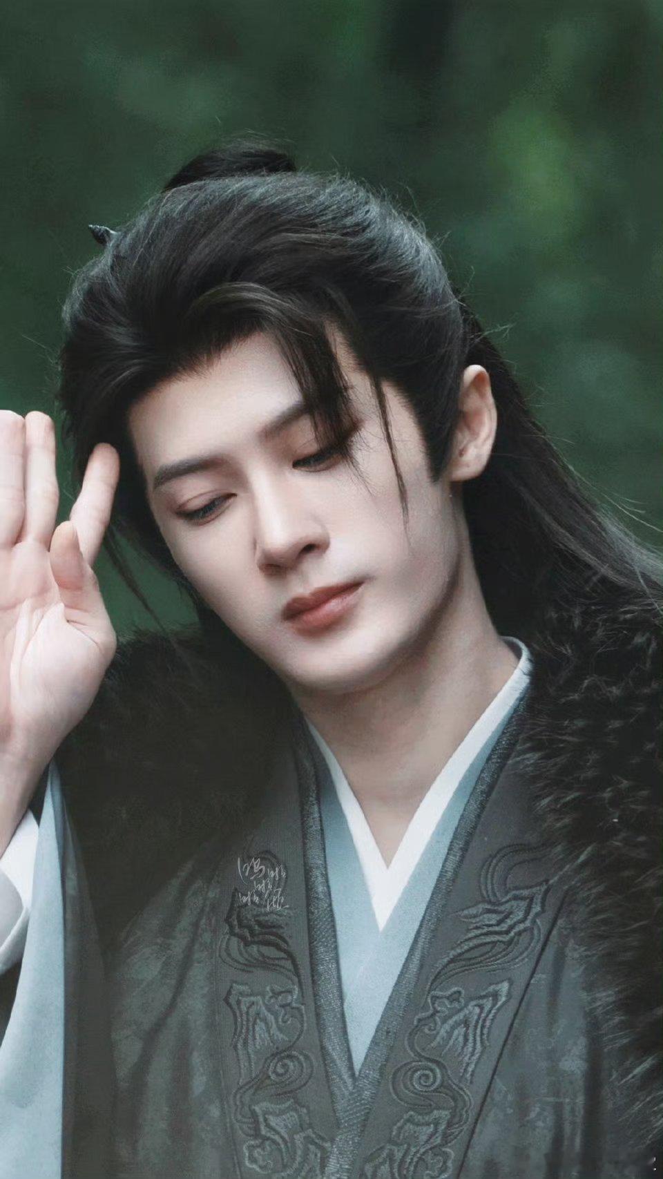 何不同舟渡剧组好用心了，檀健次衣服一比一还原  