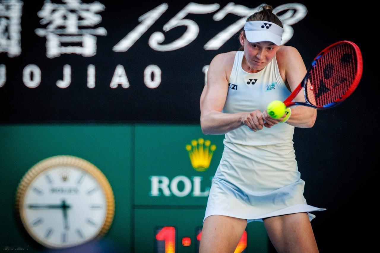 澳网爆大冷！4强名单诞生，世界第二0-2惨败，中国金花逆转晋级
 
作为当今女子