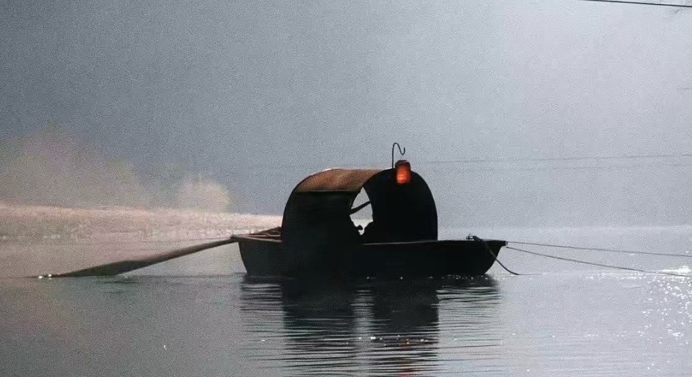 美的像一幅古画🥹何不同舟渡