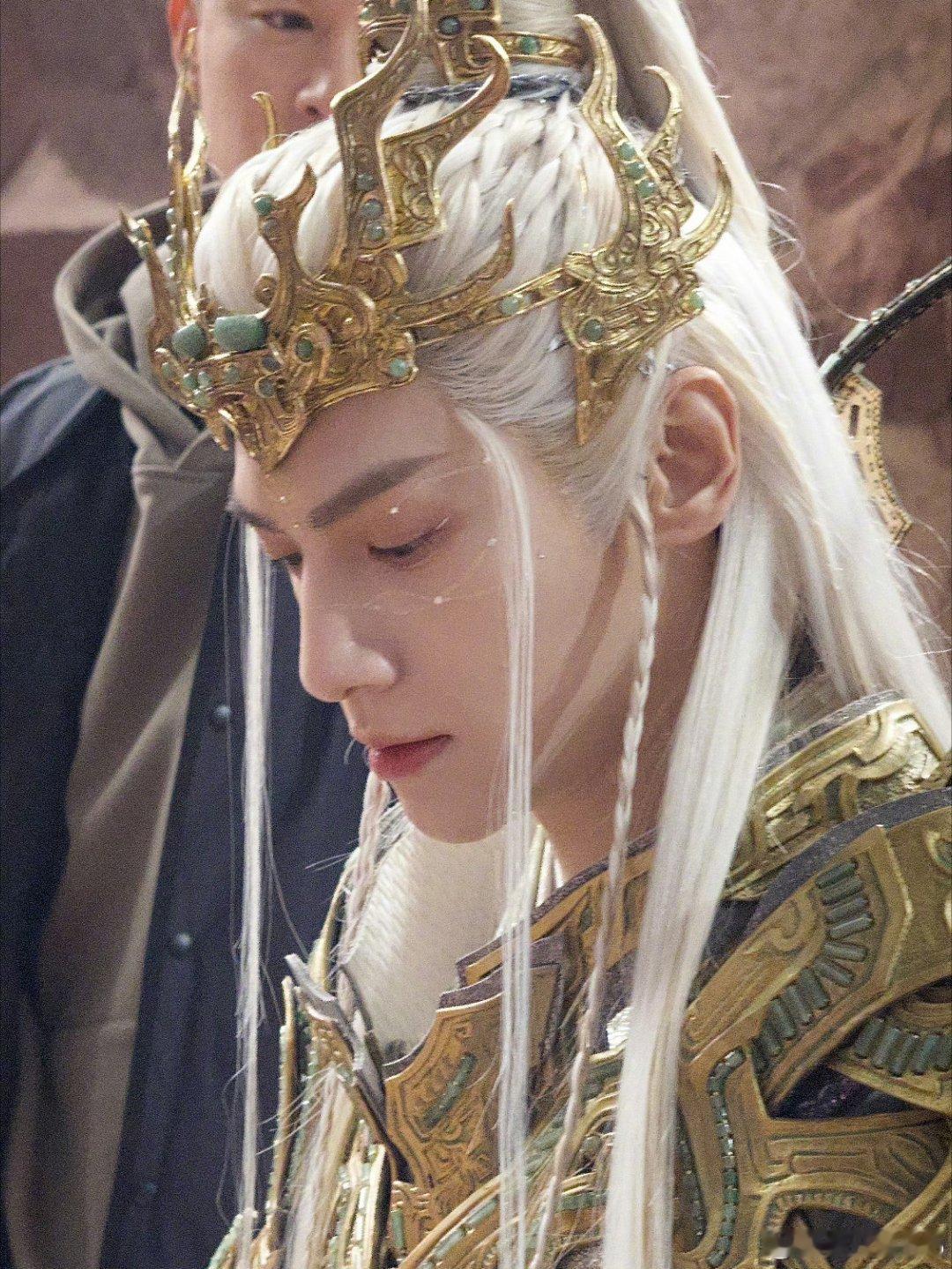 细看这个妆真的好漂亮 ​​​