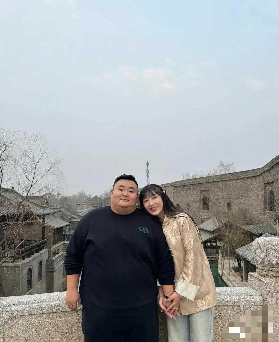 信不信由你，这俩人绝对是真爱！