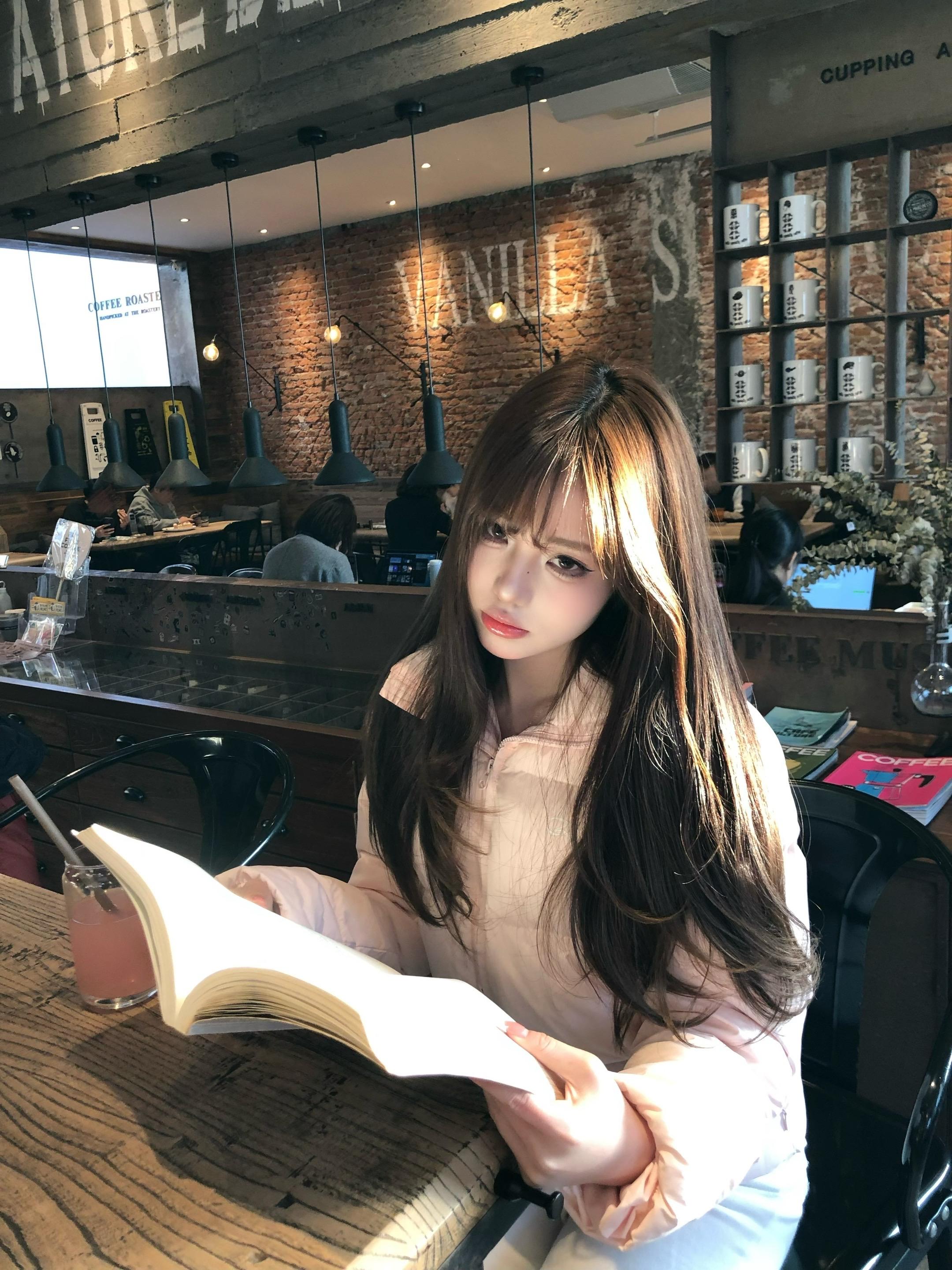 你我之间，那不是喜欢，更不是爱，只是一段没有任何结局的露水情缘，仅此而已。