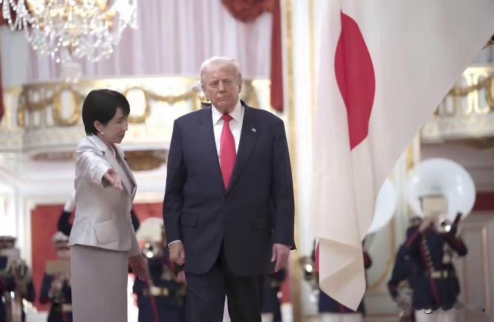 日本期望5件事，特朗普一个不给，高市押错宝，只能硬撑中美合击。
 
高市早苗的右