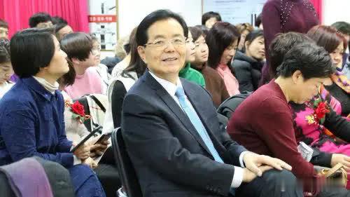 台积电董事长魏哲家已通知日本政府，表示台积电在日本的熊本二厂，不搞之前说的那些成