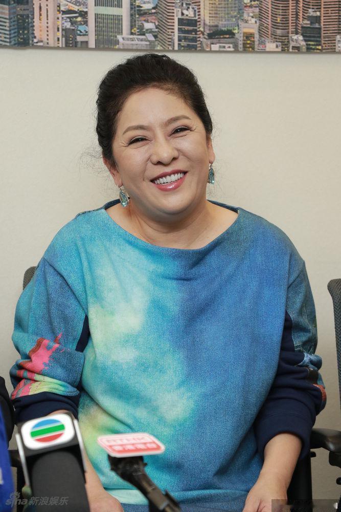 宗馥莉沉默了，就连刘亦菲也不敢吭声。就因为向太的几句话，把有钱人的底细全给扒了！