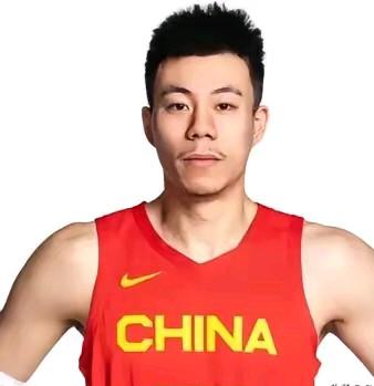 对阵日本男篮的比赛，张镇麟的表现真的是有点拉胯啊，希望他能早点找回状态啊！