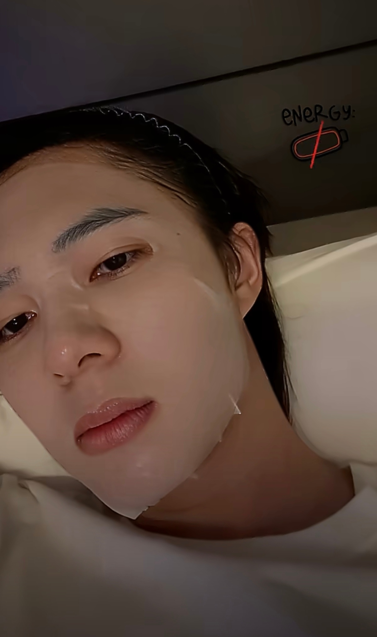 zeenewzeenunew 一个美美敷面膜一个疯狂撸铁🤏🏻 