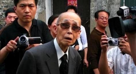 九十多岁的日本退伍老兵松本还想跟中国开战？当被问到为什么这么执着时，他说出了三个