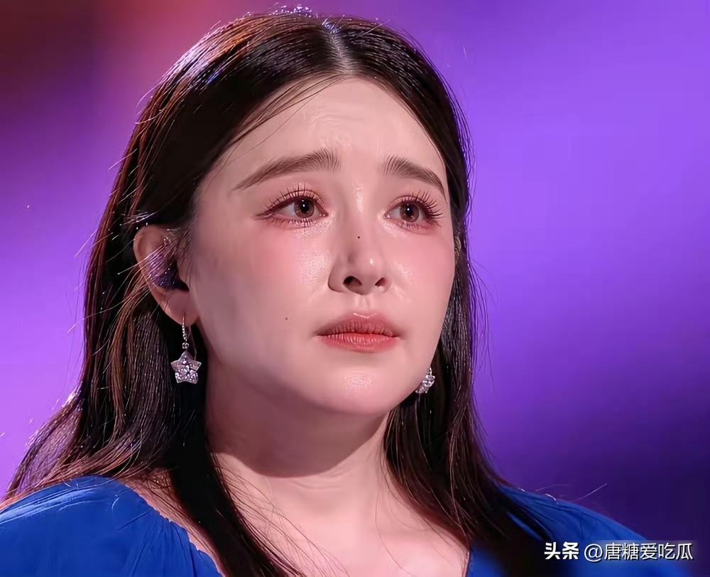 明眼人都看得出来
大家发现没有
阚清子只要一出现，现在大家都不关心比赛啥的，就是