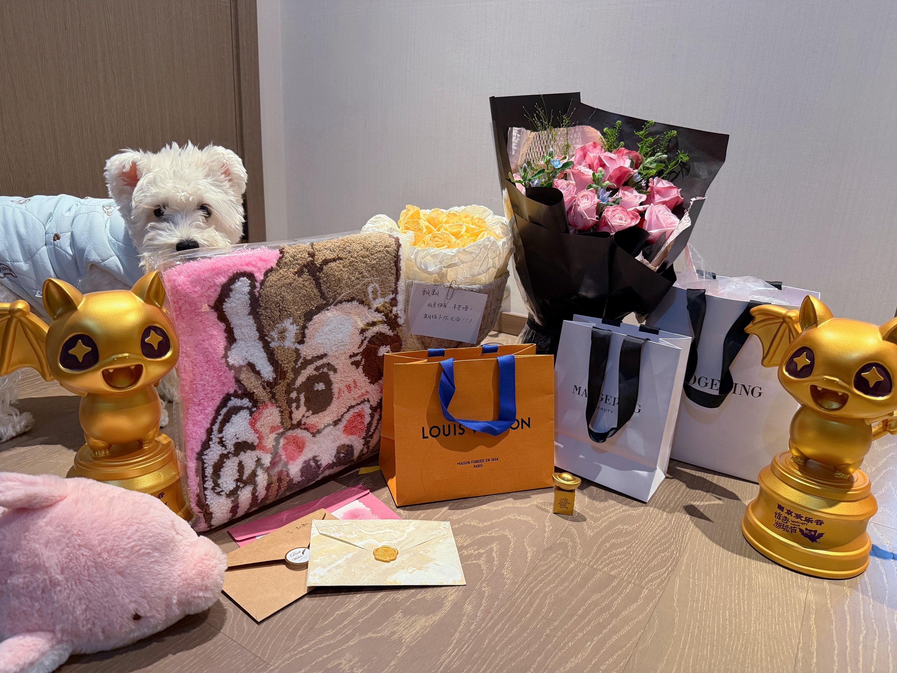 你不必哽咽 我始终记得见你的第一面