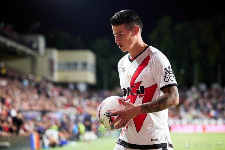 意甲  国际米兰🆚AC米兰从历史交锋来看，国际米兰在心理上占有一定优势，他们在