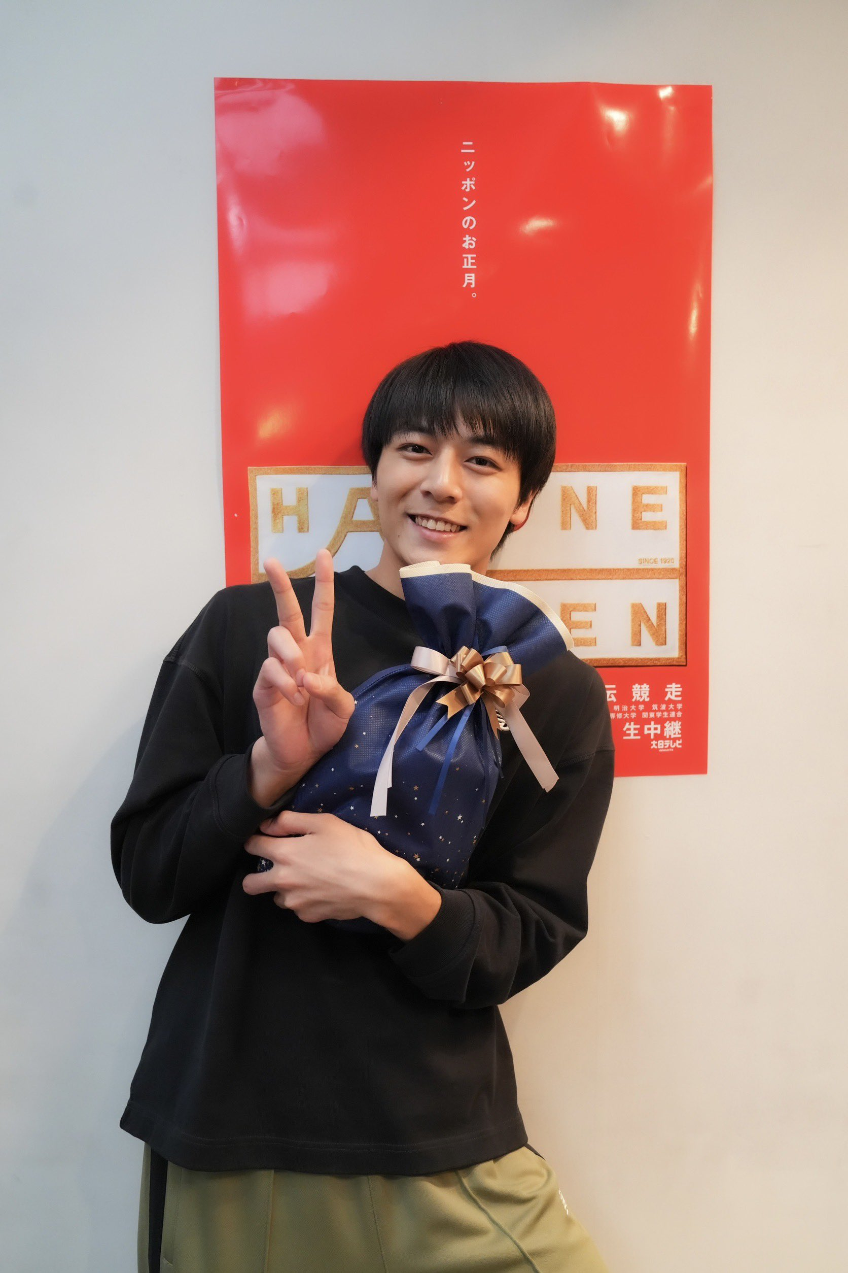 齋藤璃佑（22歳になりました！✌️✌️今年も現場で誕生日を迎えられたこと本当に嬉