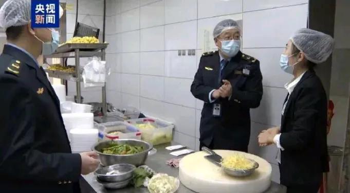 沈阳鼓励外卖骑手举报食品安全问题 沈阳市场监督管理局从今年9月开展外卖骑手“随手