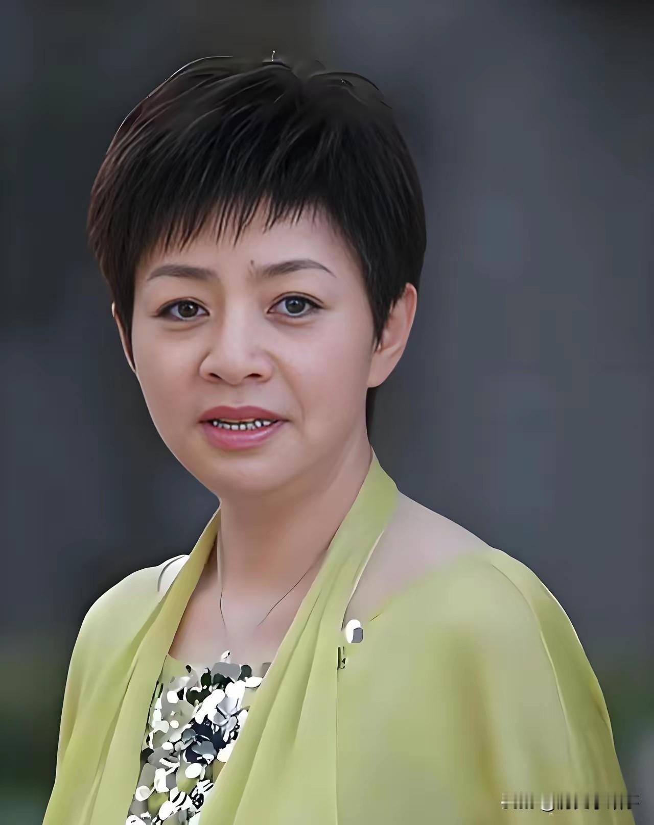 一次，宋丹丹和老公赵玉吉吵架，她本想离家出走来试探老公，谁知刚一出门，老公不但没