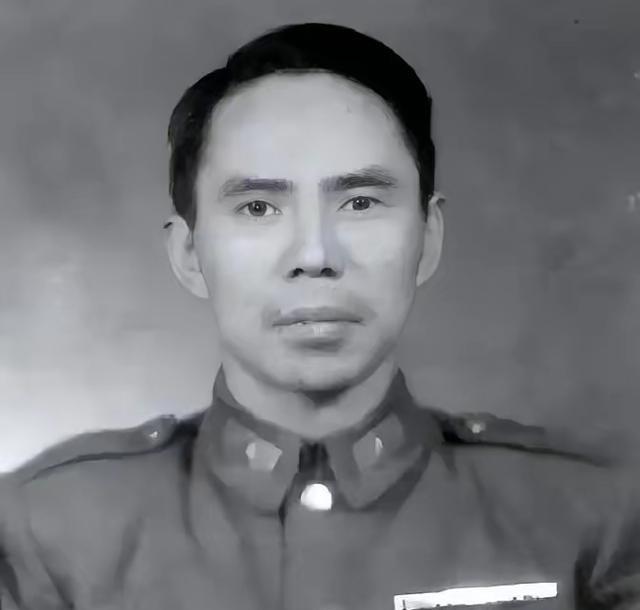 1956年，国民党中将毛森逃出台湾，1968年，他流亡泰国靠养鸡活命；1992年