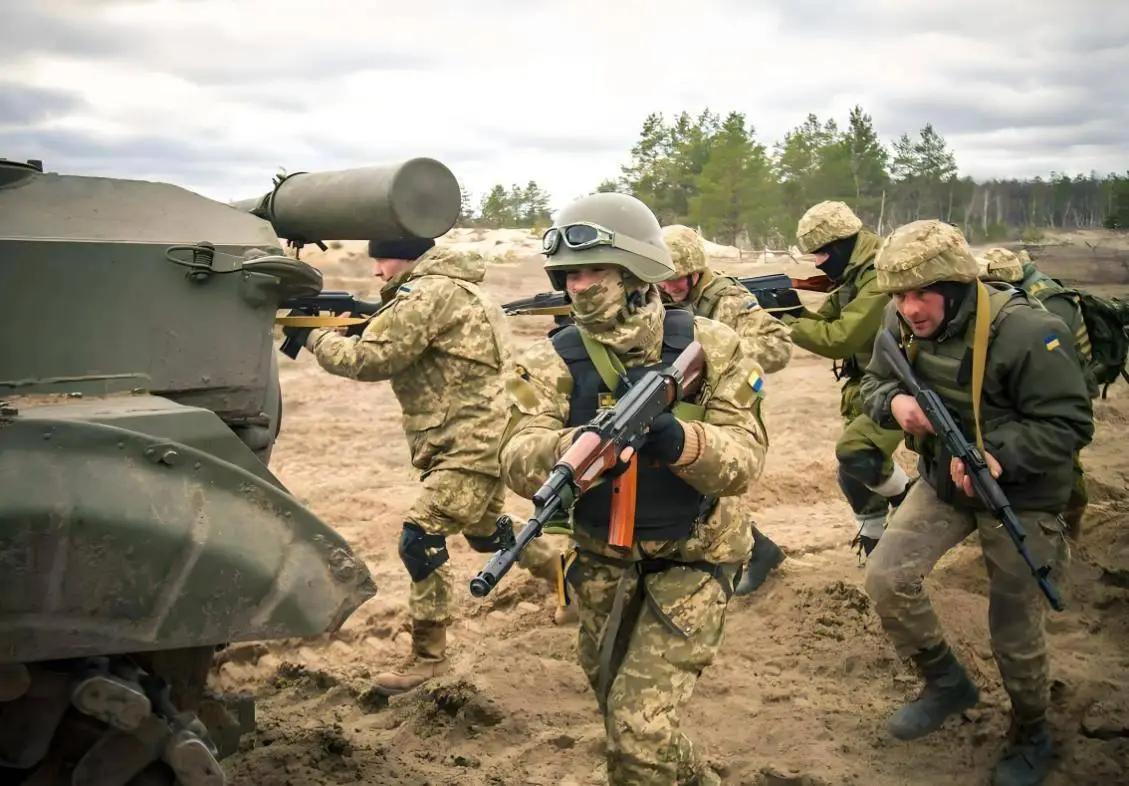 200 万士兵惨遭终身拉黑！申根 27 国一刀切清算，底层士兵成最大牺牲品
 