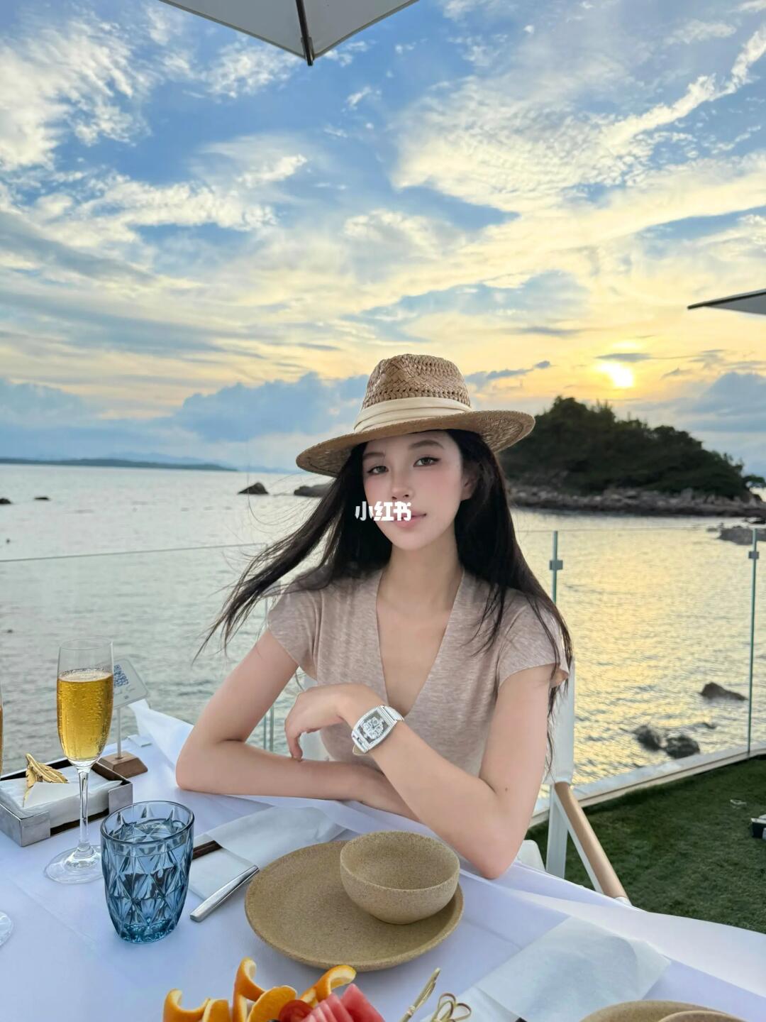 𝑠𝑎𝑙𝑡 𝑠𝑡𝑎𝑖𝑛𝑒𝑑 𝑑𝑢𝑠𝑘