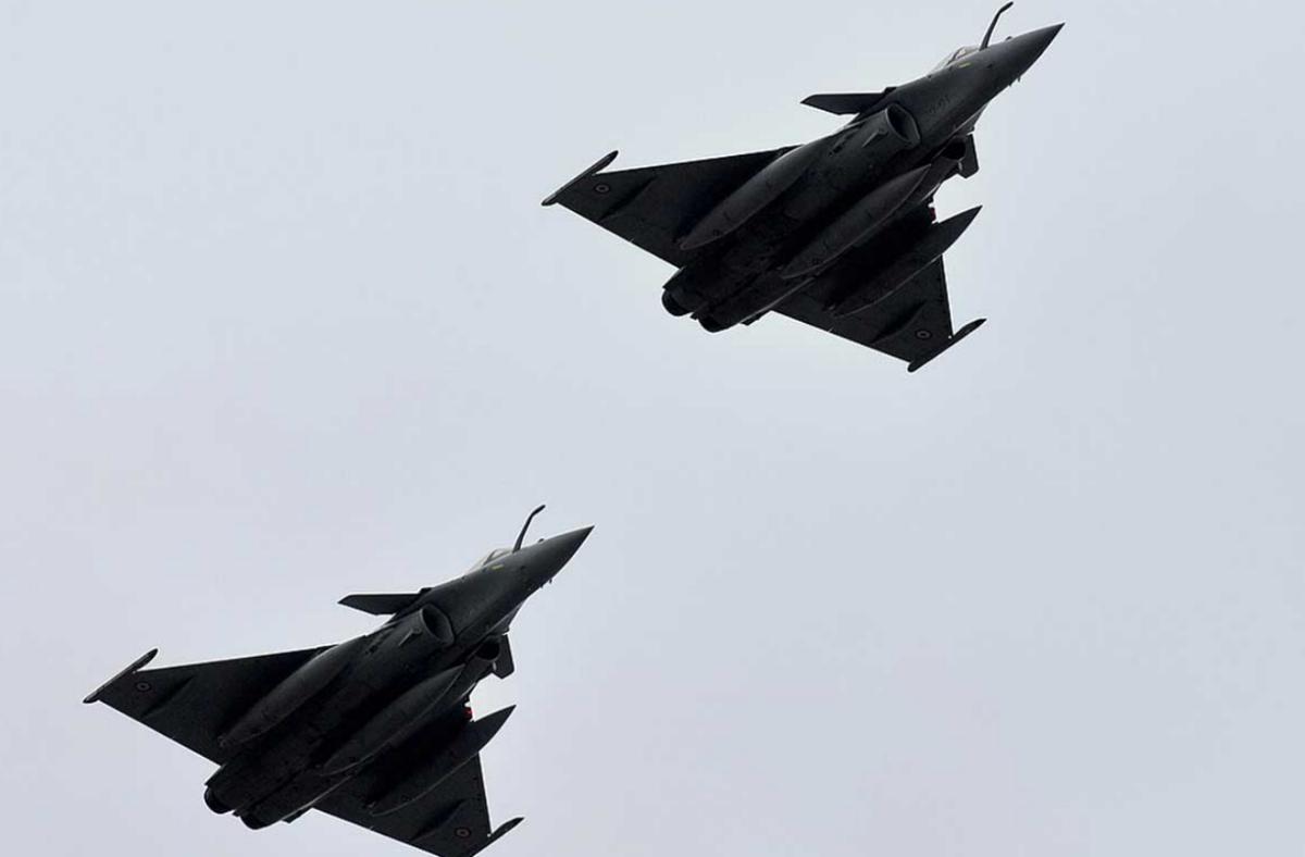 212亿欧元，法国武器出口连续第二年破200亿。数字挺好看，历史第三。可扒开这层