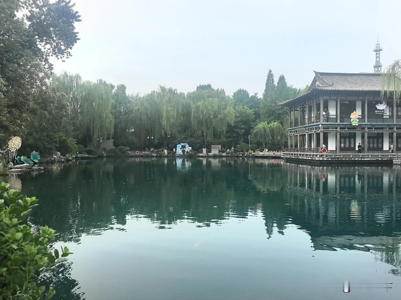 五龙潭