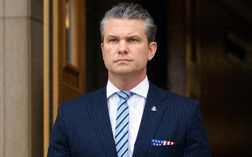 美国对伊朗要下“死手”了！
3月4日，美国防部长赫格塞思在接受采访时表示：“当我