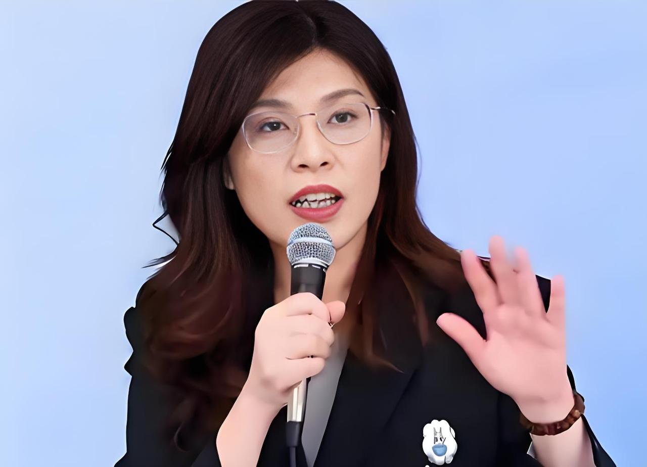 郑丽文访美是真的吗？外交部发言人明确回应，亮明中方坚定立场！据悉，国民党主席郑丽