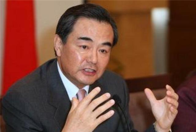 王毅外长太厉害了！

7月21日，我国外长王毅抵达菲律宾马尼拉，出席东盟外长系列