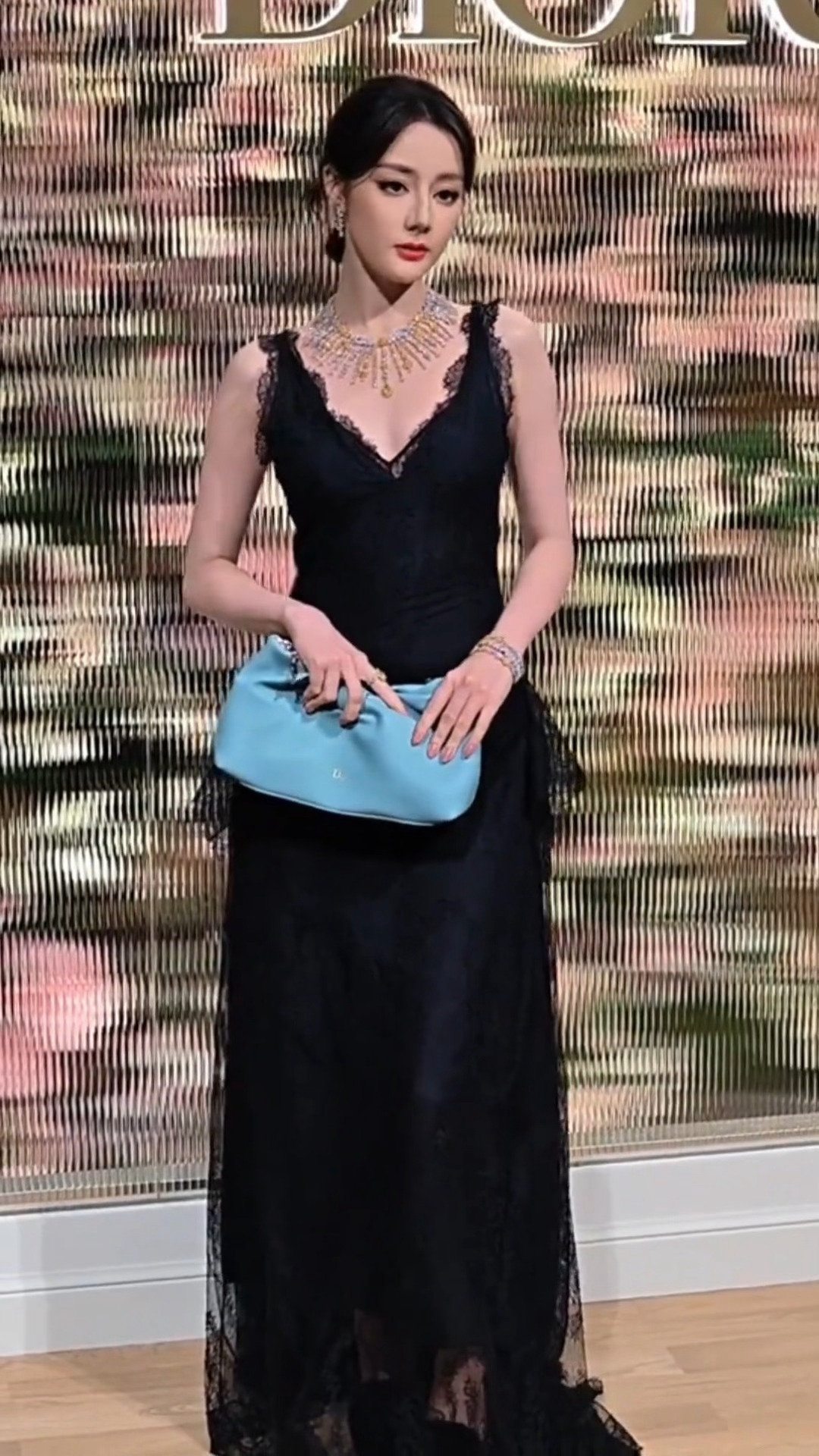 哥有这份心比什么都强我们热巴也终于终于终于是被自己工作人员惦记着的人了郝阿三现在