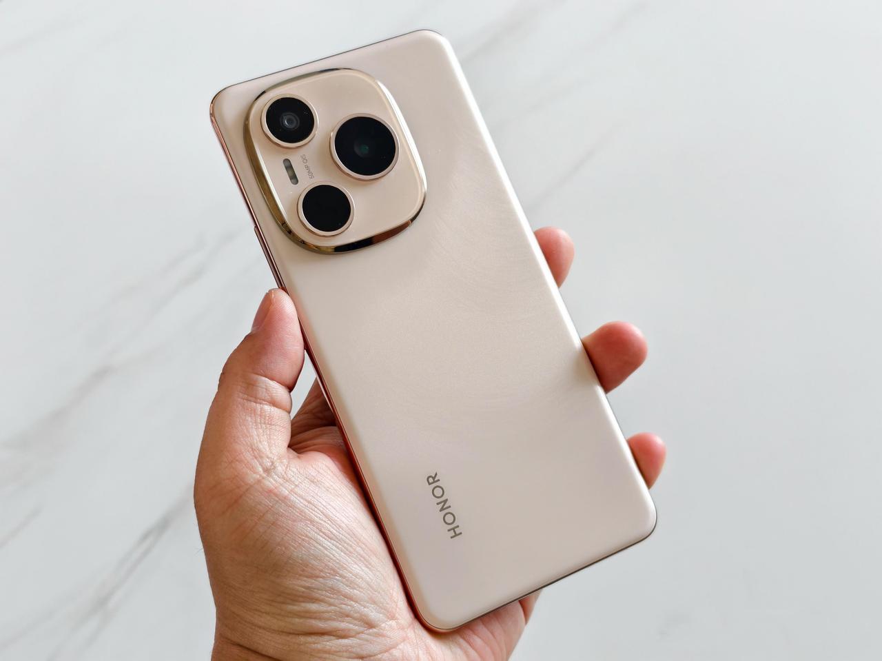 最新手机电池容量排行榜

1、荣耀Power，8000mAh
2、iQOO Z1