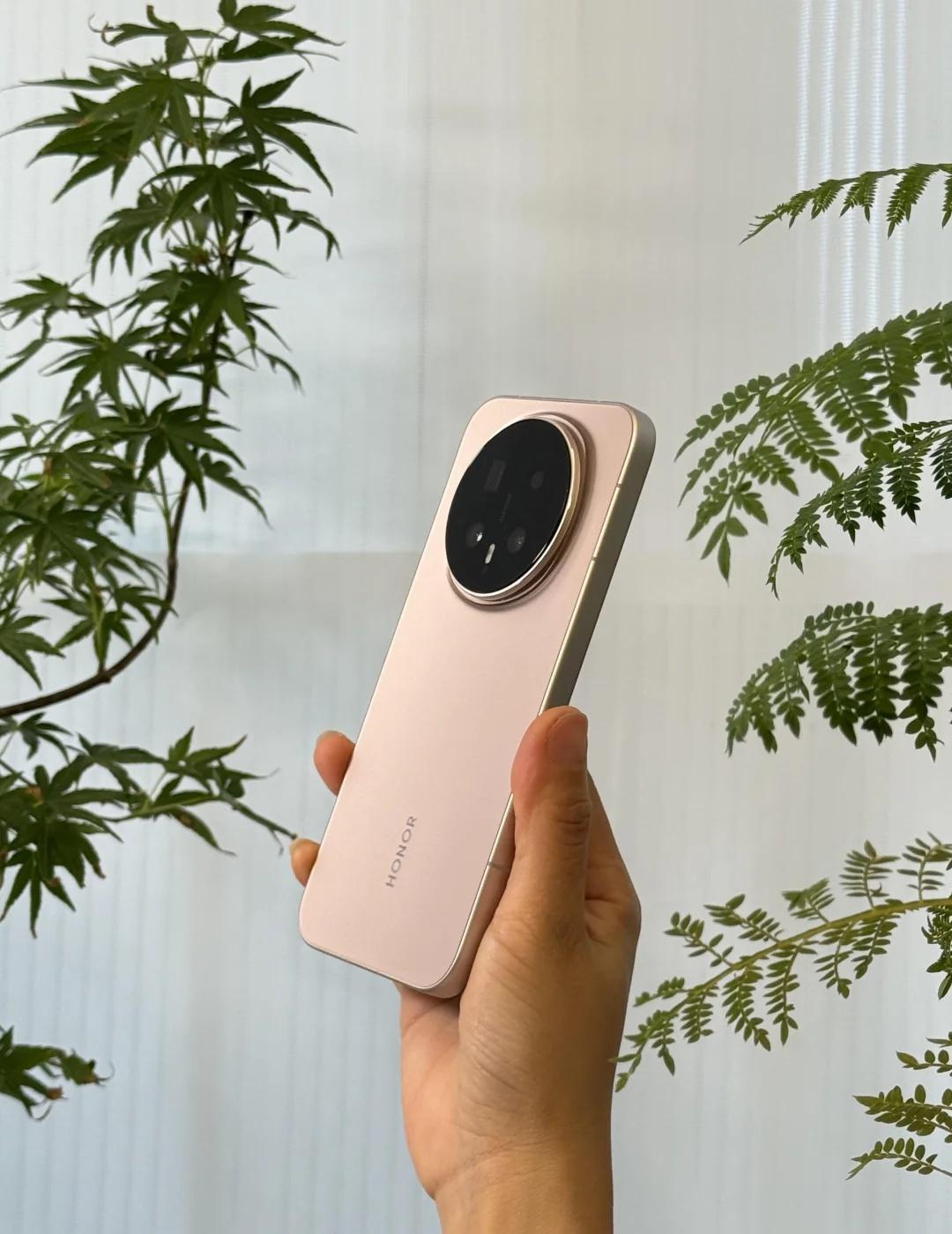 算了一笔账，荣耀Magic8不等双十一了
不是冲动，是真的算过一笔账：手里用了的