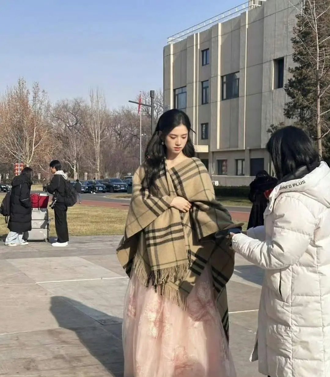 张婧仪线下生图好漂亮当时看到有人说老仪不上镜的时候 我还不信 