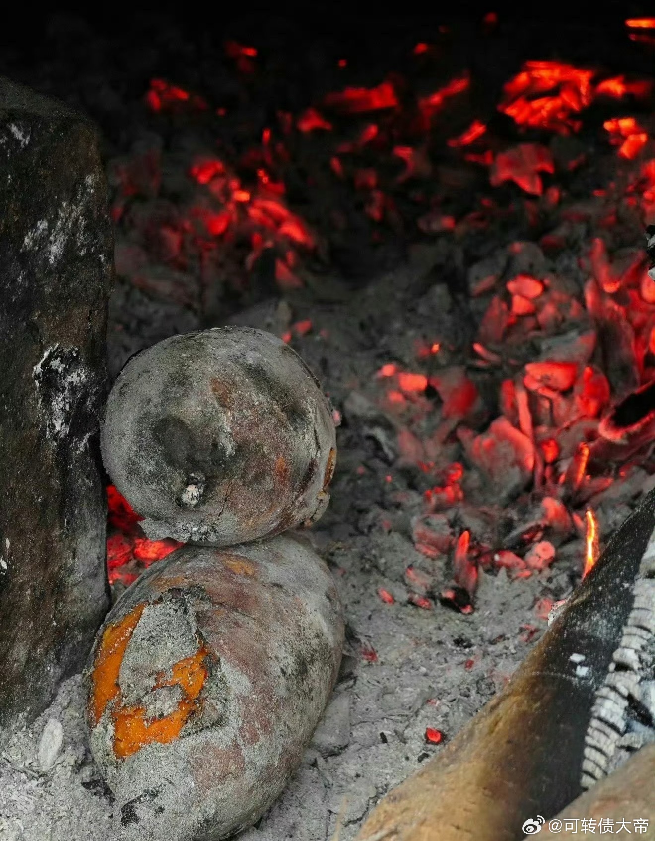 股市大幅收割的往往就是那些半吊子，什么都不懂人反倒还不会那么惨 。 